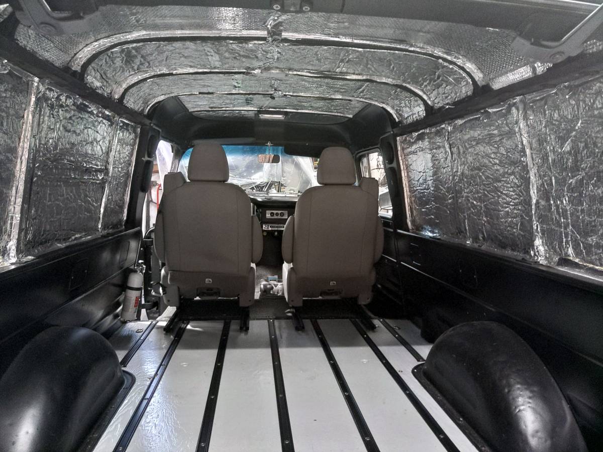 Gmc-100-delivery-panel-1957-black-9