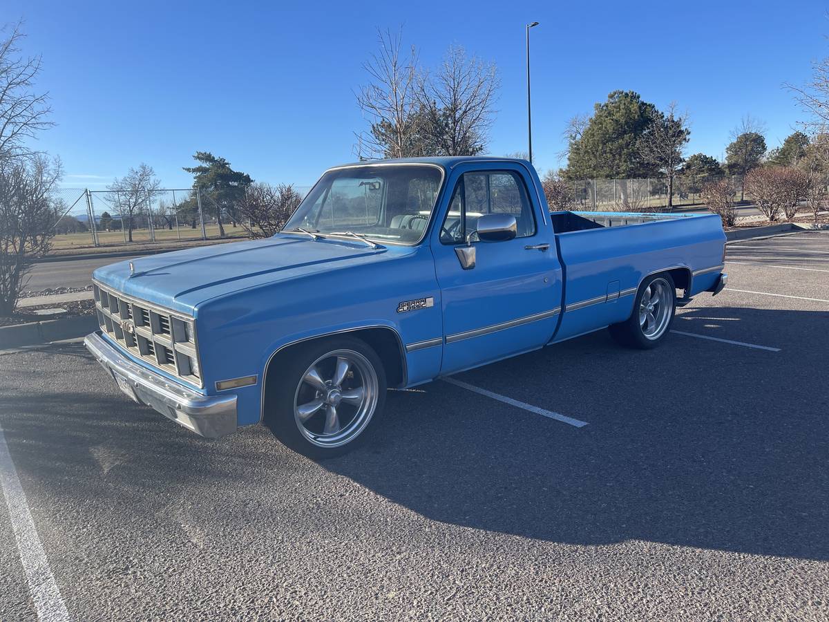 Gmc-1500-sierra-1982-blue-11
