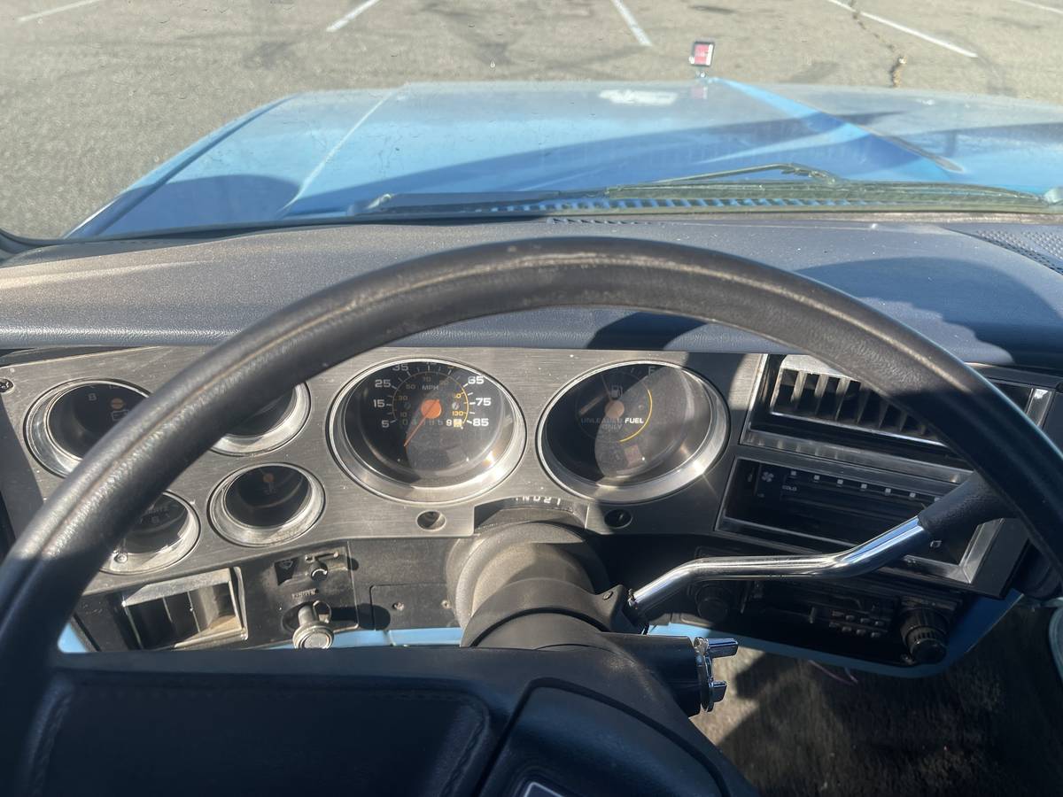 Gmc-1500-sierra-1982-blue-13