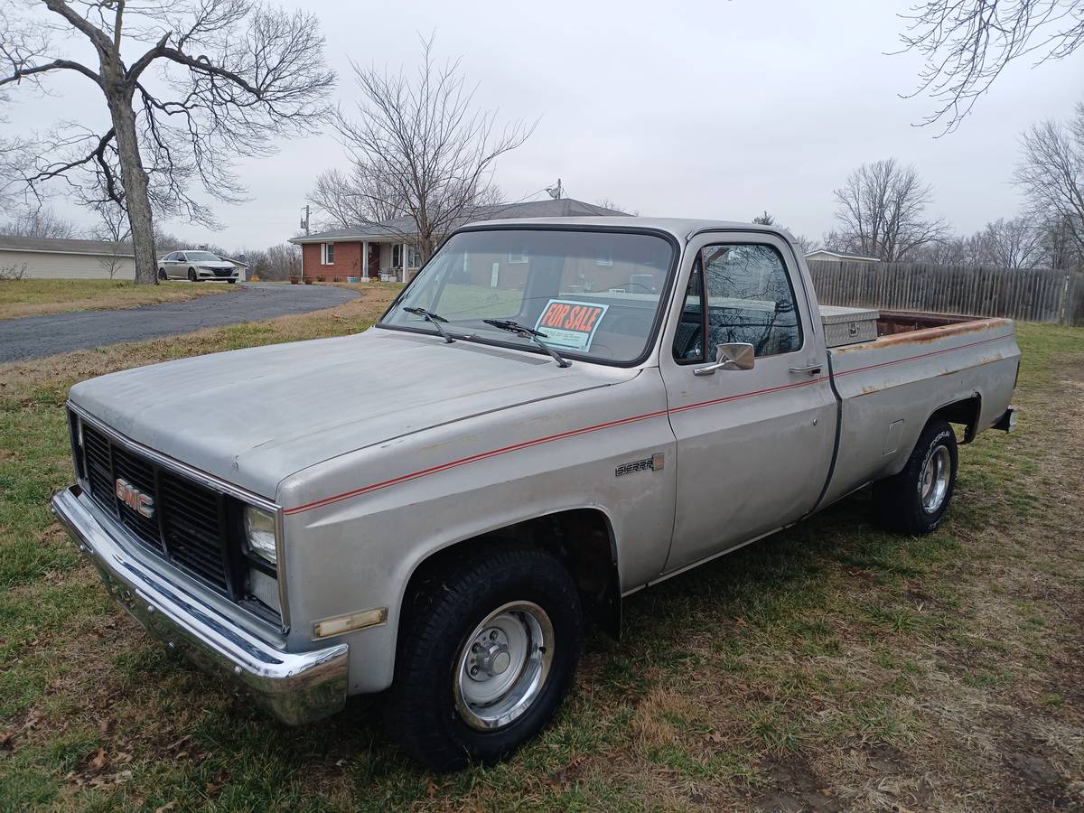 Gmc-1985-silver-11