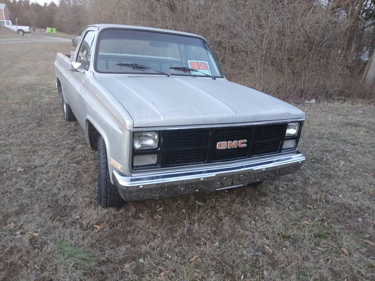 Gmc-1985-silver-9