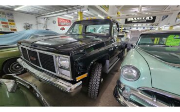 Gmc-3500-1985-Black-Red