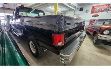 Gmc-3500-1985-Black-Red-7
