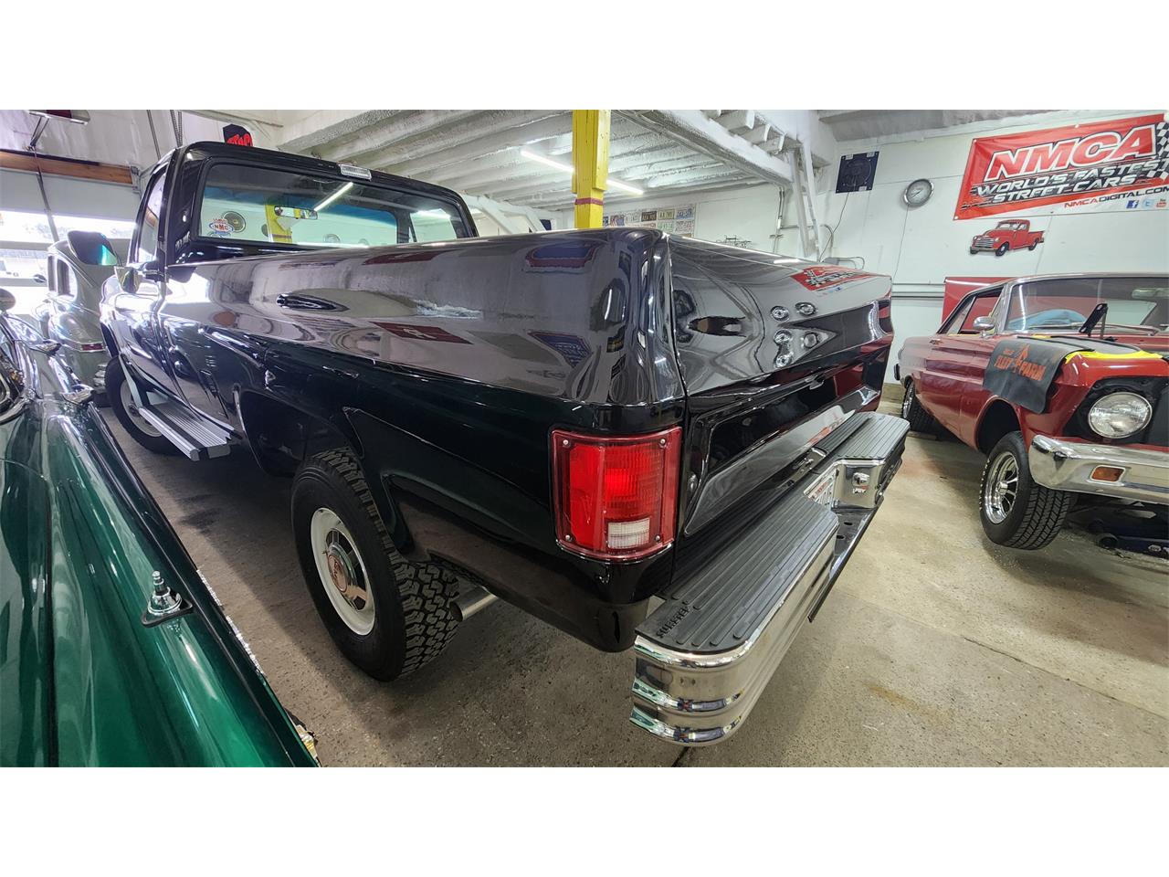 Gmc-3500-1985-Black-Red-7