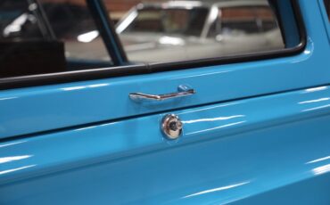 Gmc-Carryall-1966-Teal-Teal-45