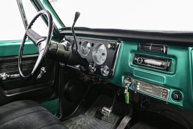 Gmc-Sierra-1972-Green-Black-14