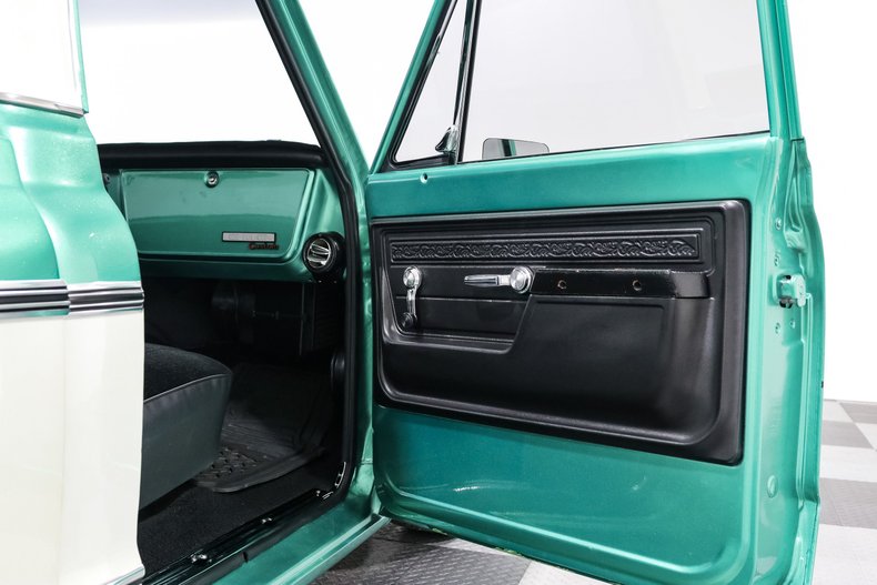 Gmc-Sierra-1972-Green-Black-28