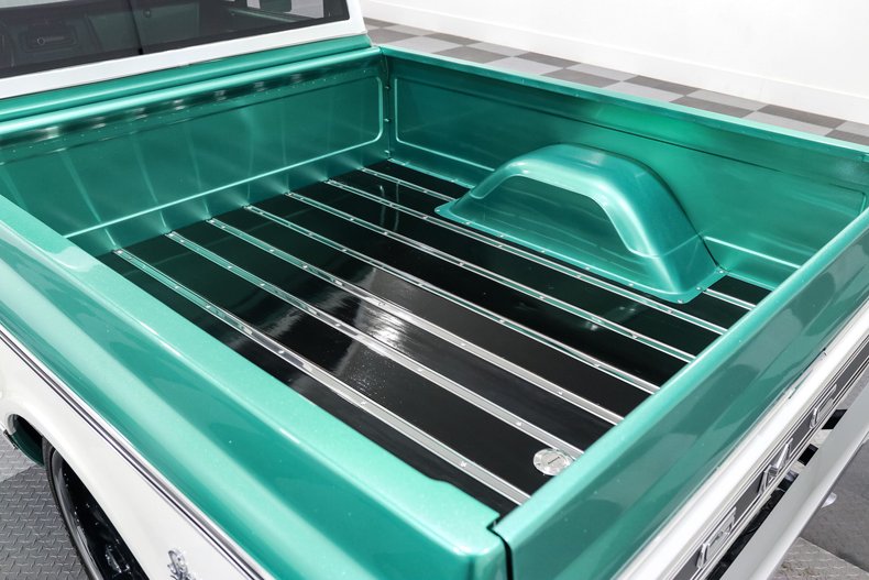 Gmc-Sierra-1972-Green-Black-6