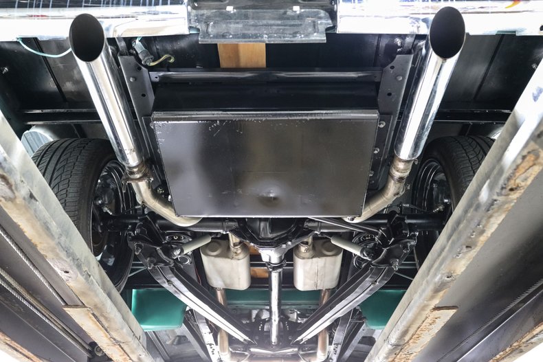 Gmc-Sierra-1972-Green-Black-7