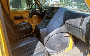 Gmc-box-truck-1993-yellow-4