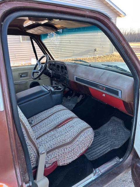 Gmc-c10-1978-brown-3