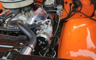 Gmc-c2500-1976-orange-3