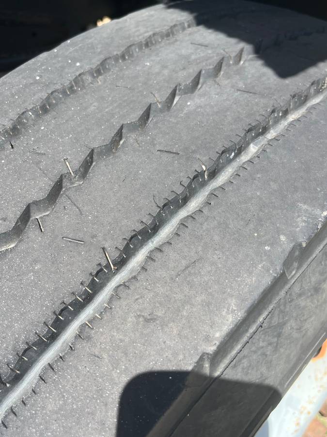 Gmc-c7h042-flatbed-topkick-6.6l-cat-engine-diese-1992-yellow-2