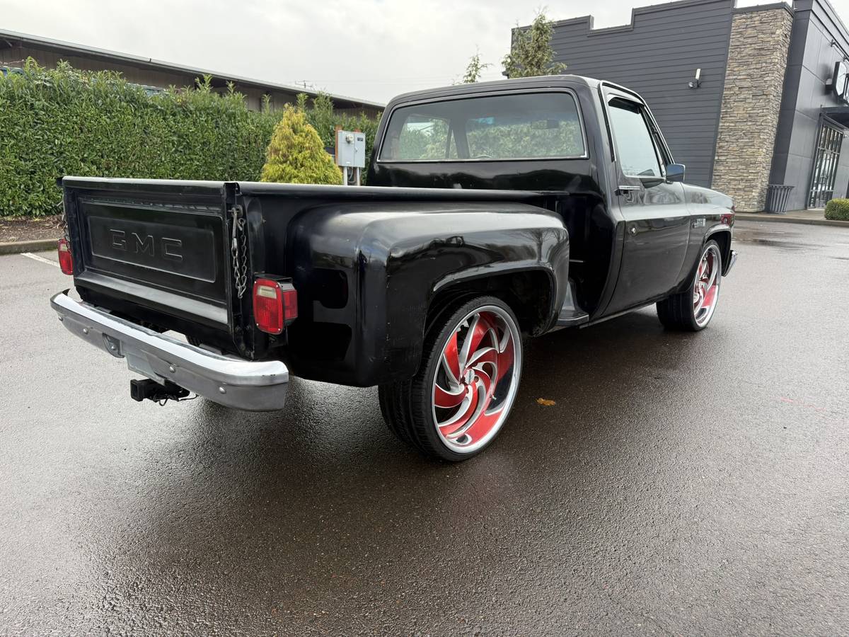 Gmc-ck-pickup-12-ton-1982-black-6