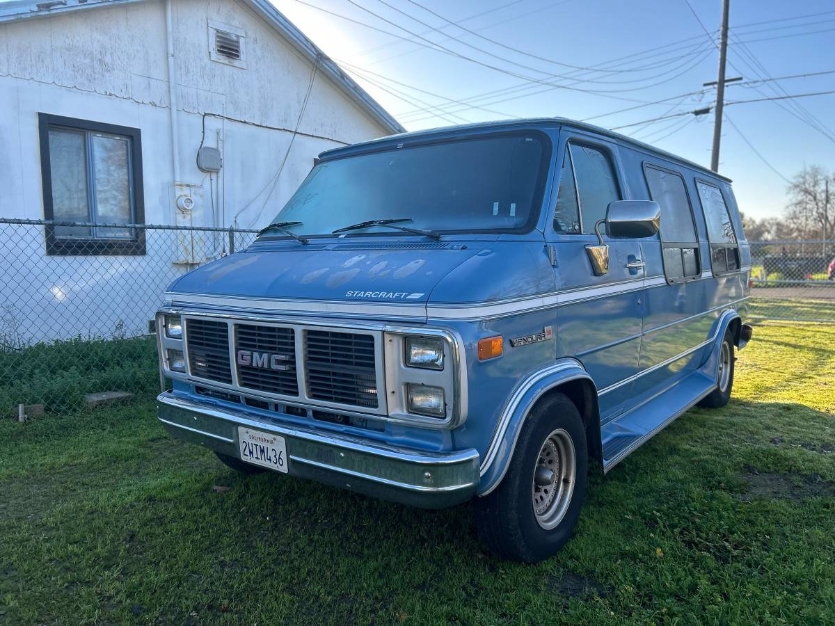 Gmc-conversion-van-1990-blue-1