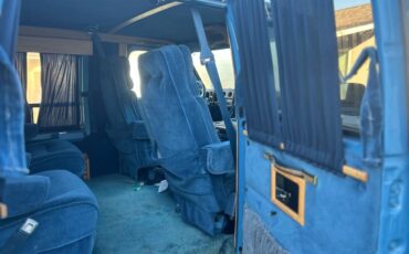 Gmc-conversion-van-1990-blue-12