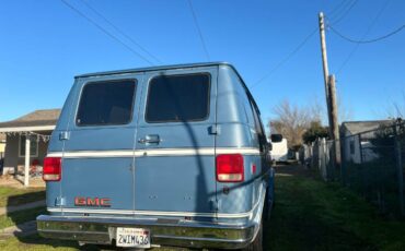 Gmc-conversion-van-1990-blue-5