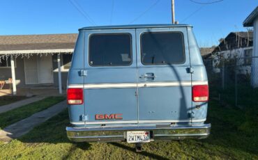 Gmc-conversion-van-1990-blue-6
