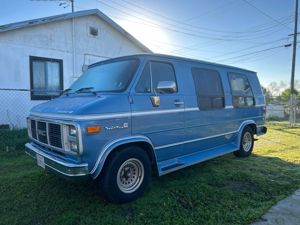 Gmc-conversion-van-1990-blue