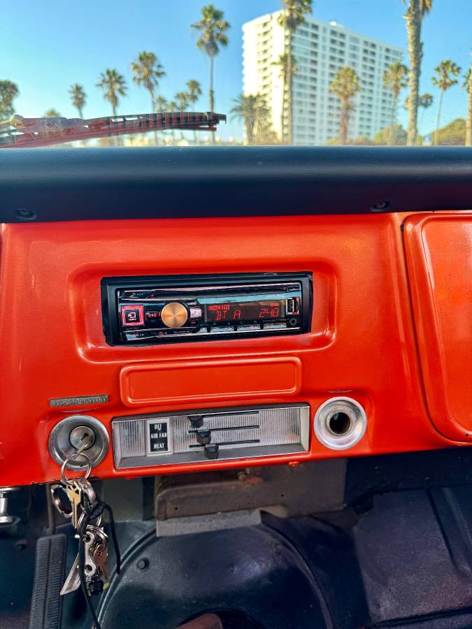 Gmc-k2500-1972-orange-15