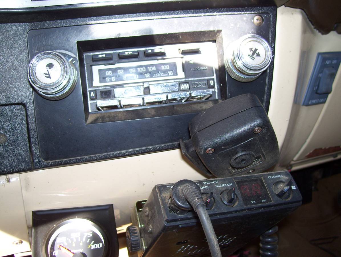 Gmc-k2500-diesel-1985-25