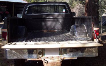 Gmc-k2500-diesel-1985-28