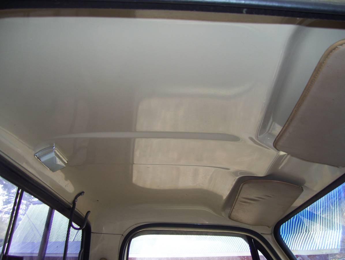 Gmc-k2500-diesel-1985-35