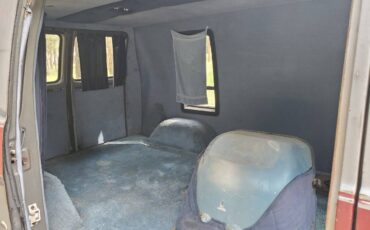 Gmc-k35-custom-van-1976-silver-4