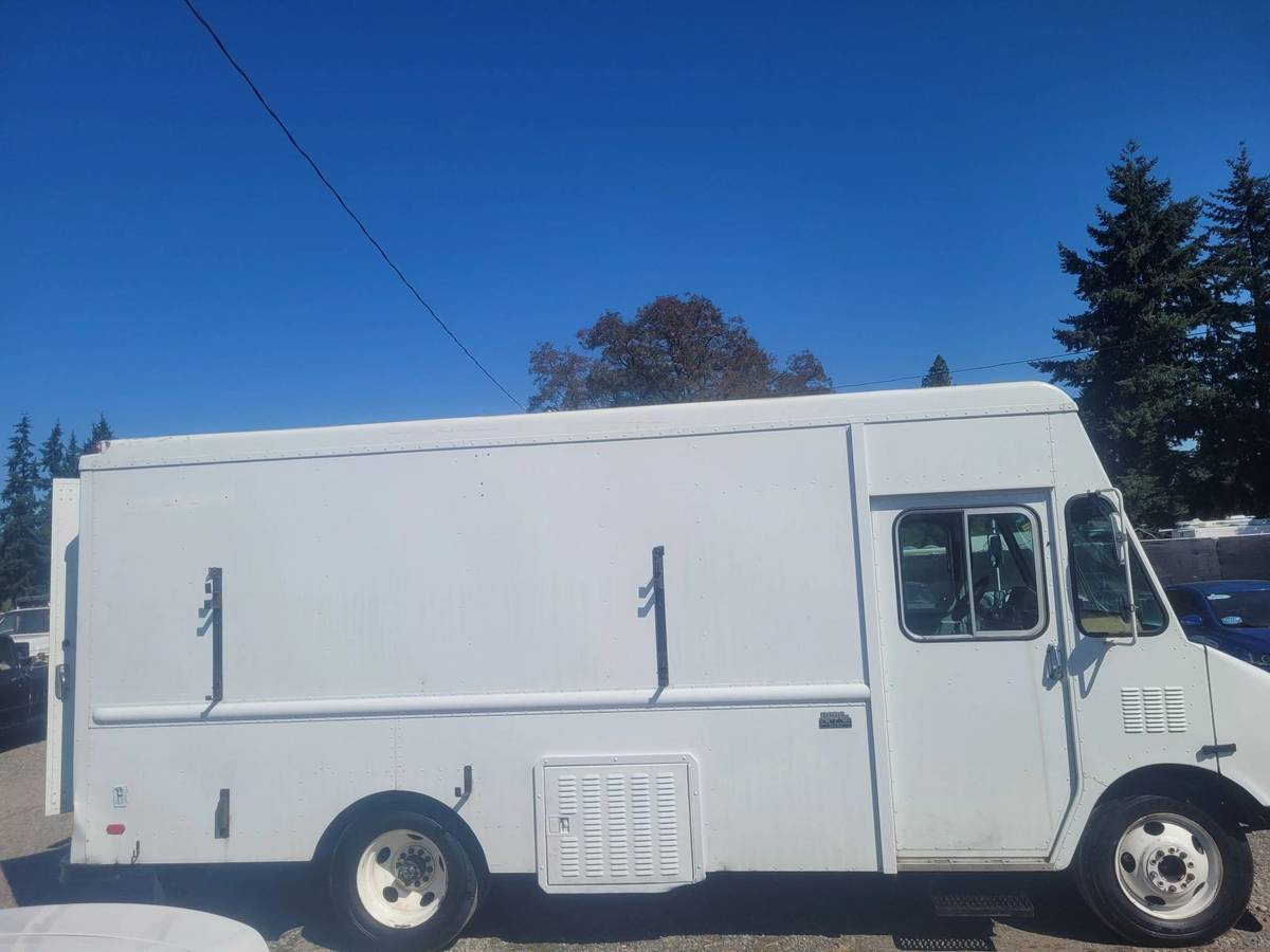 Gmc-p-truck-forward-1-ton-nominal-1995-white-57