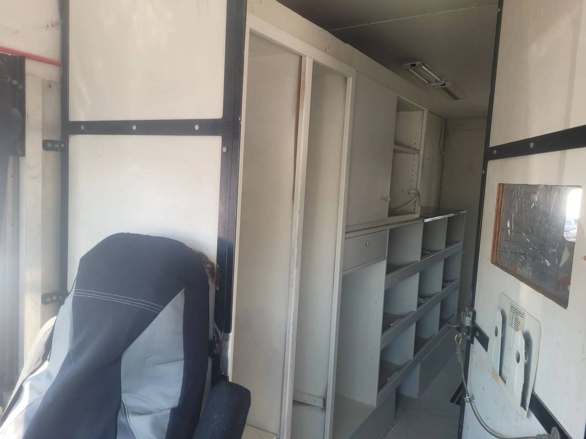 Gmc-p-truck-forward-1-ton-nominal-1995-white-64