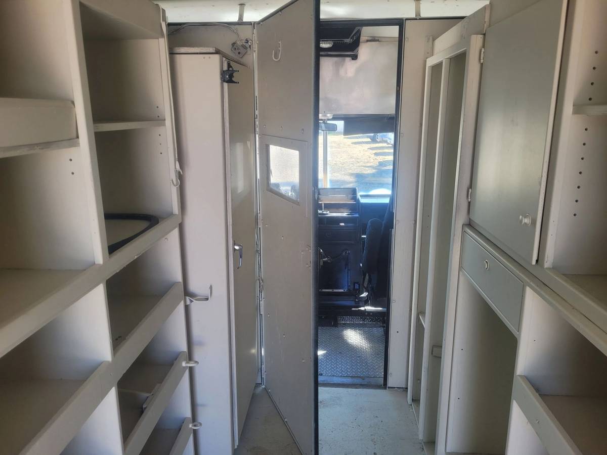 Gmc-p-truck-forward-1-ton-nominal-1995-white-66