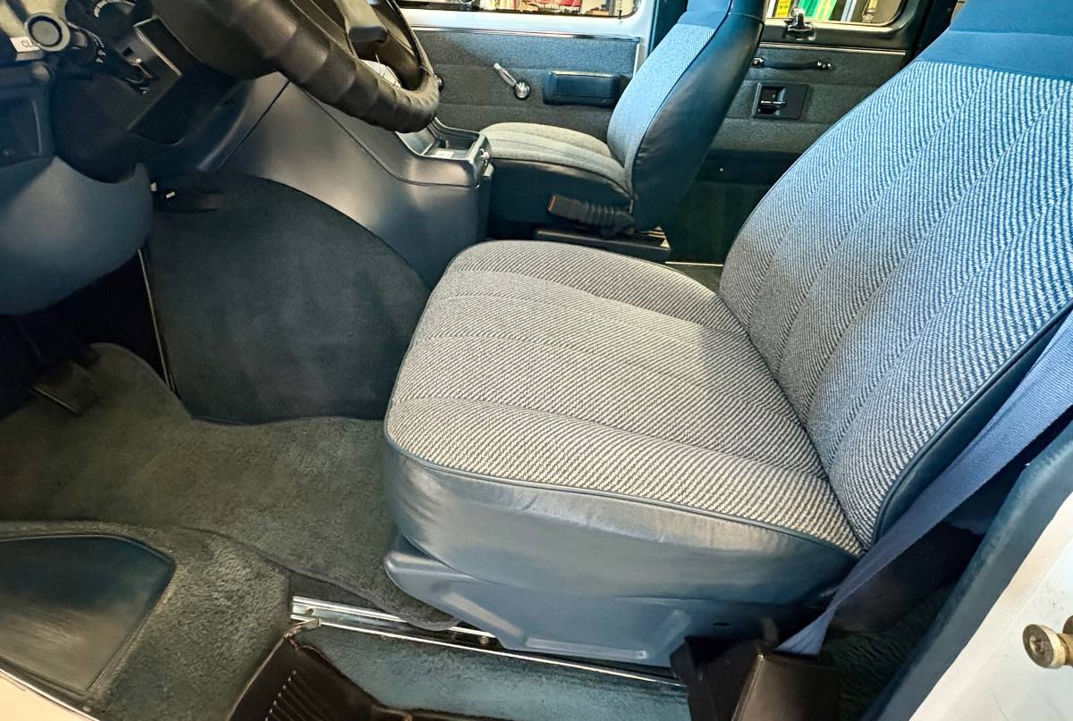 Gmc-rally-1-ton-nominal-1995-white-18