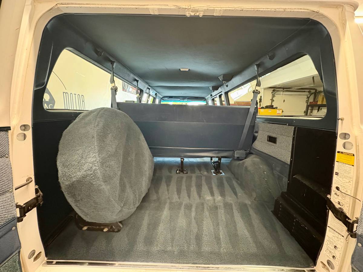 Gmc-rally-1-ton-nominal-1995-white-19