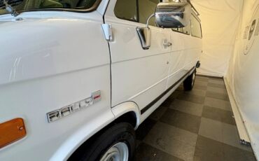 Gmc-rally-1-ton-nominal-1995-white-2