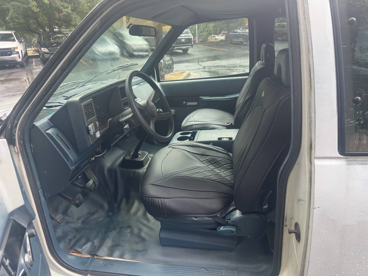 Gmc-sierra-12-ton-nominal-1994-white-10