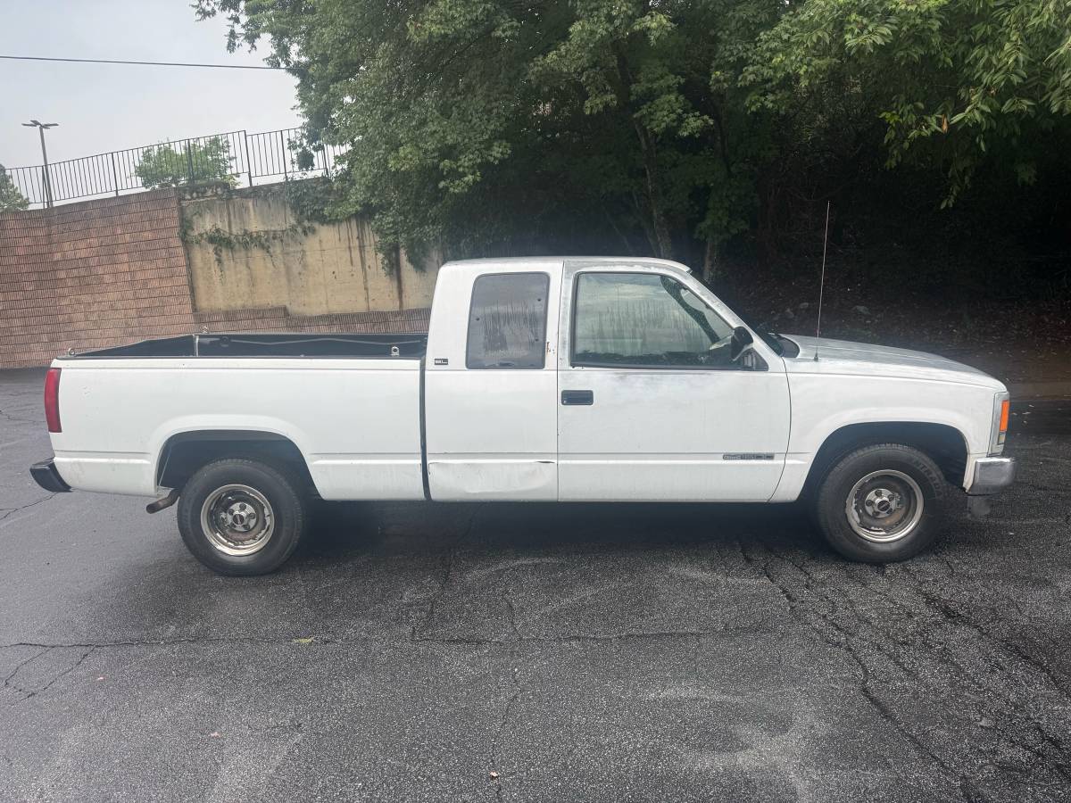 Gmc-sierra-12-ton-nominal-1994-white-2