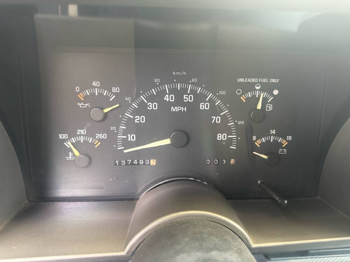 Gmc-sierra-12-ton-nominal-1994-white-9