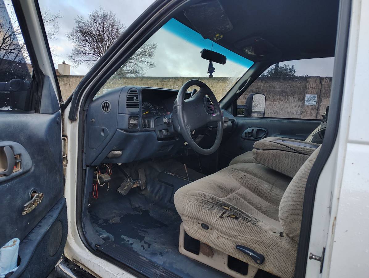 Gmc-sierra-12-ton-nominal-1996-white-2