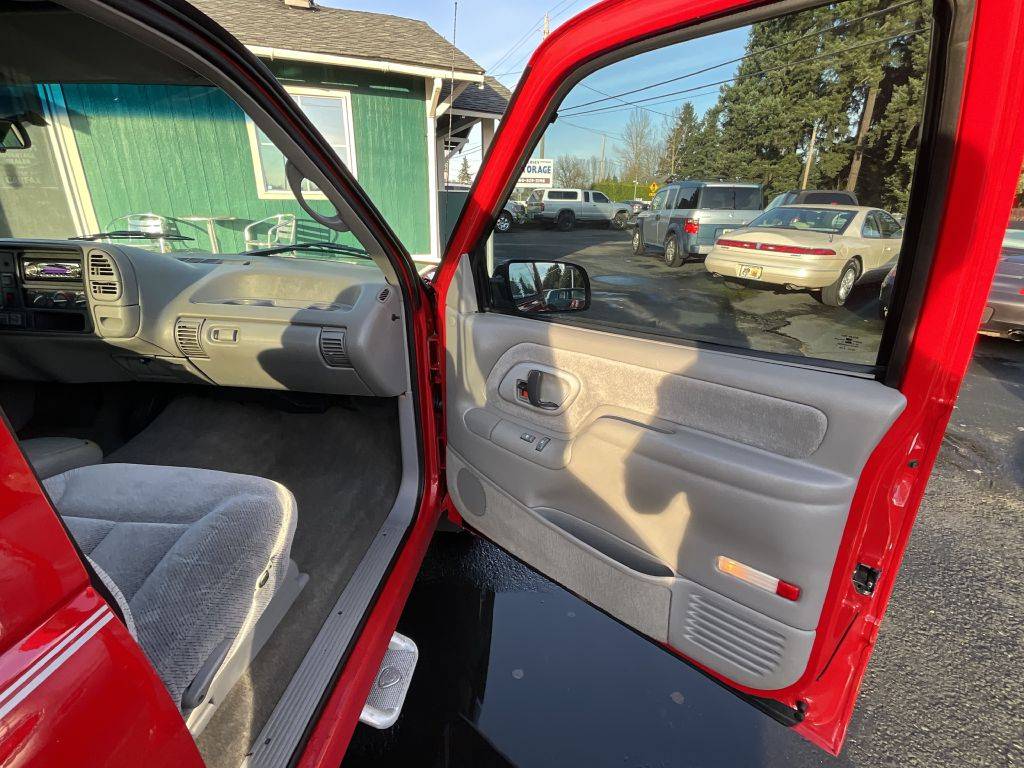 Gmc-sierra-12-ton-sle-z71-1996-red-14