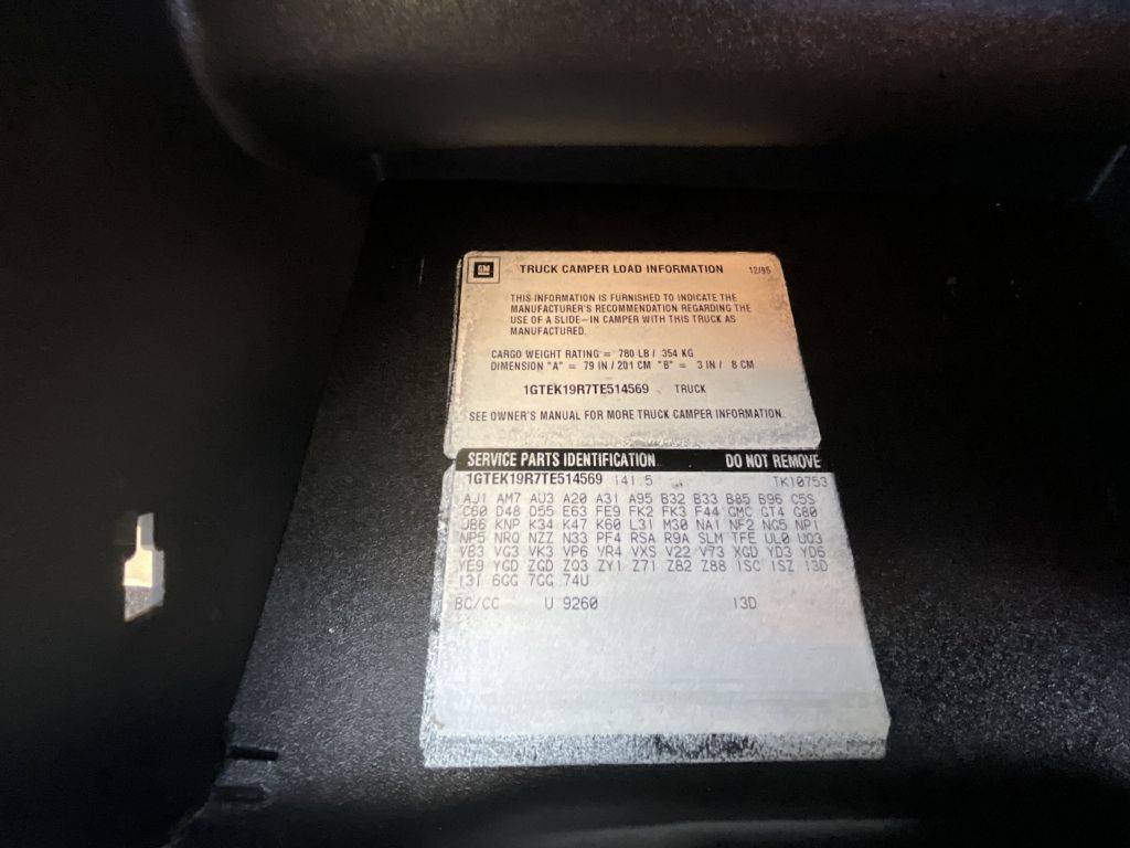 Gmc-sierra-12-ton-sle-z71-1996-red-17