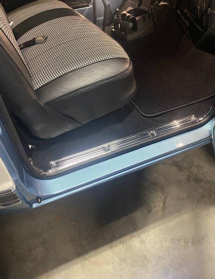 Gmc-sierra-1500-1971-blue-7