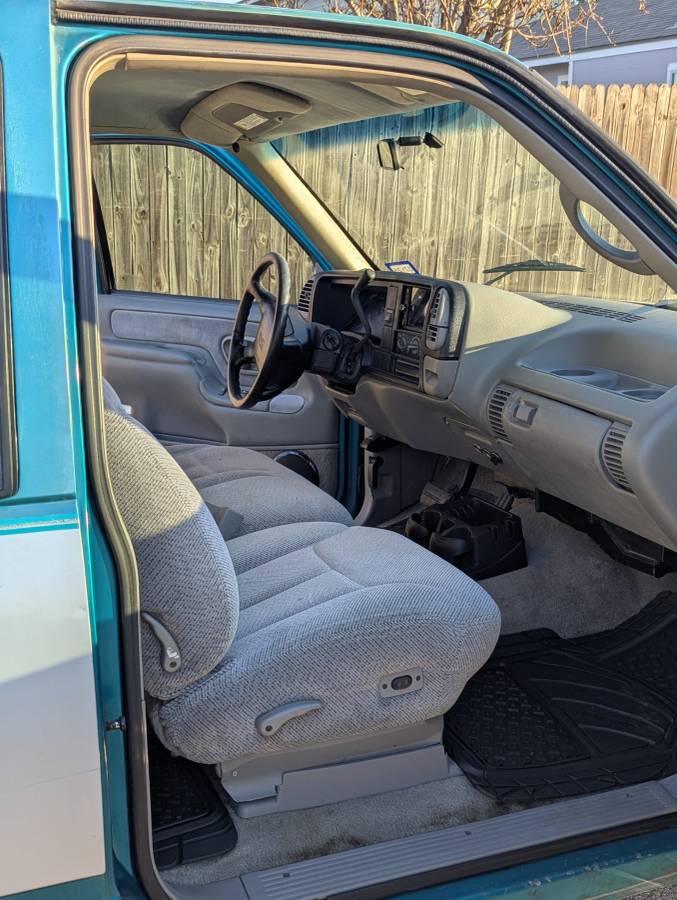 Gmc-sierra-1500-1995-green-4