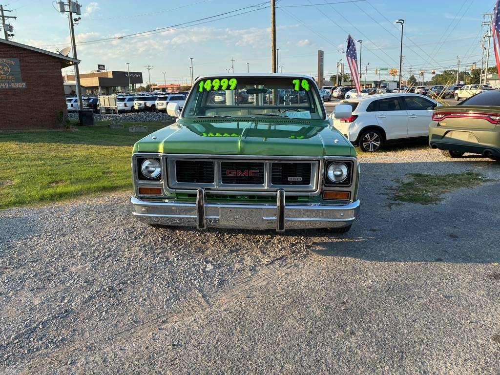 Gmc-sierra-1974-green-12