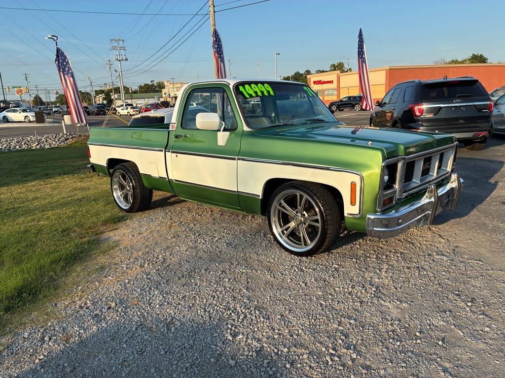 Gmc-sierra-1974-green-13