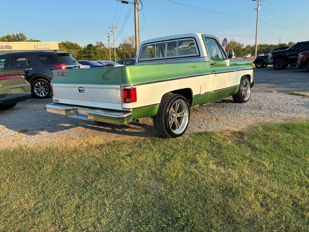 Gmc-sierra-1974-green-15