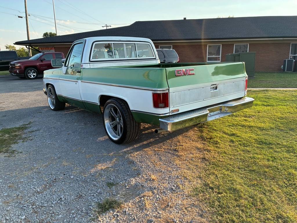 Gmc-sierra-1974-green-16