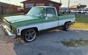 Gmc-sierra-1974-green