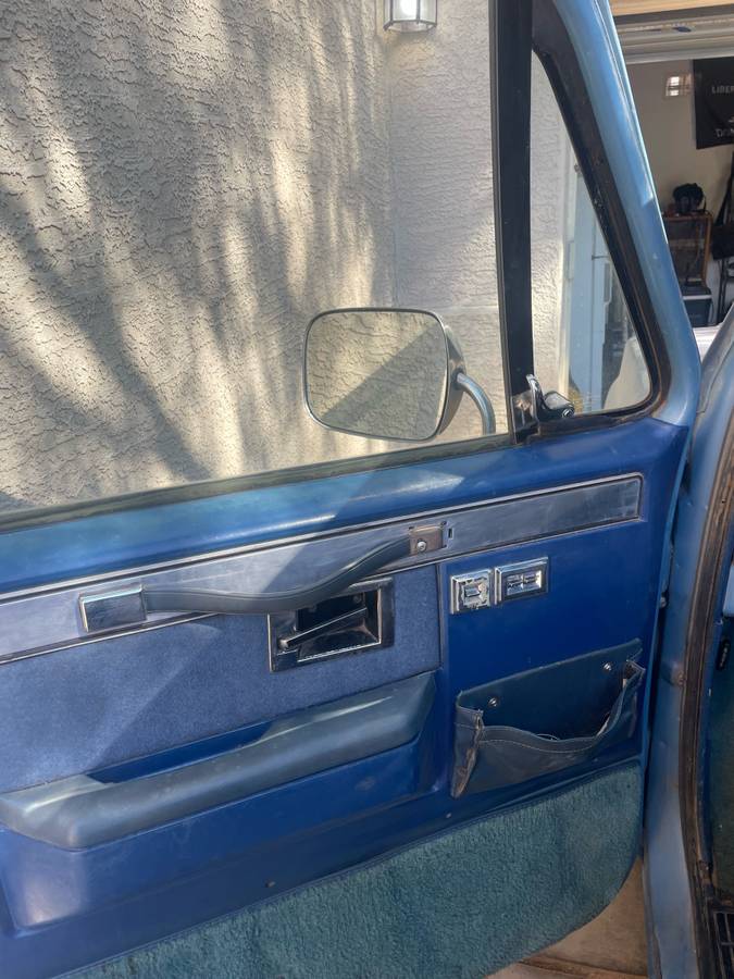 Gmc-sierra-1986-blue-3