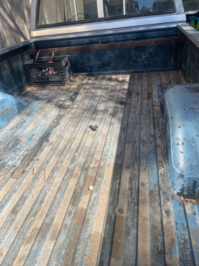 Gmc-sierra-1986-blue-4