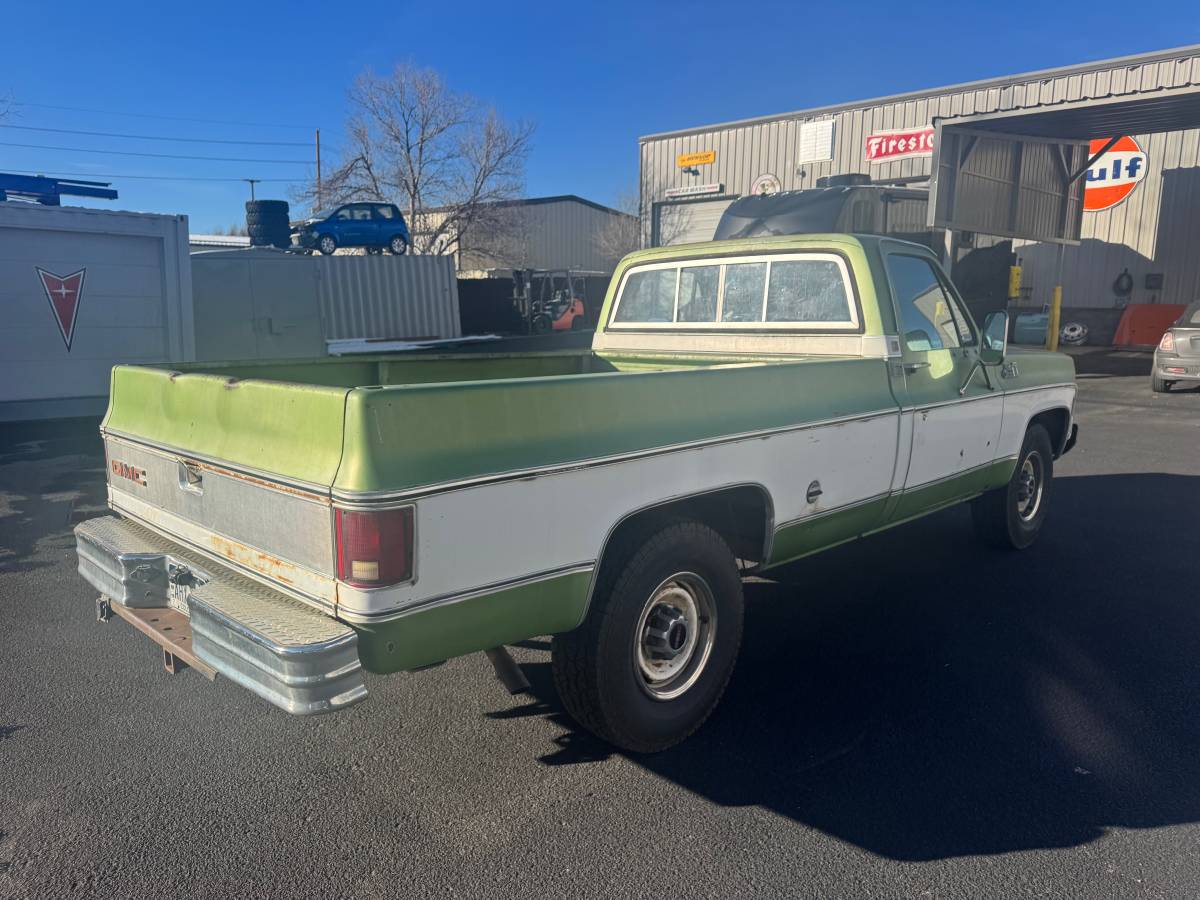 Gmc-sierra-2500-1976-green-1